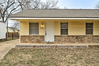 512 N Ponca Ave in Norman, OK - Foto de edificio - Building Photo