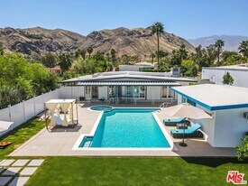 2716 Anza Trail in Palm Springs, CA - Building Photo