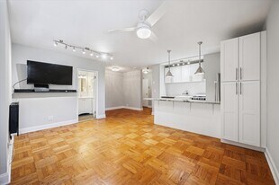 2601 Pennsylvania Ave, Unit 205 in Philadelphia, PA - Building Photo