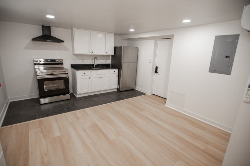 1388 W 83rd St, Unit 111 in Cleveland, OH - Building Photo