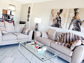 120 Royal Pk Dr in Oakland Park, FL - Building Photo - Building Photo