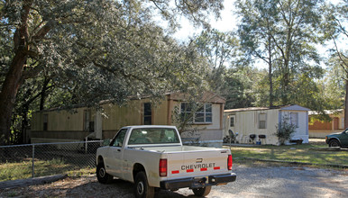 4835 Sierra Dr in Pensacola, FL - Building Photo - Building Photo