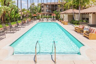 Rancho Mariposa Apartment Homes in Tustin, CA - Building Photo