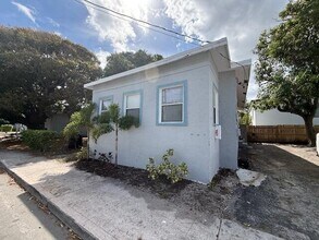 1909 Division Ave in West Palm Beach, FL - Building Photo - Building Photo