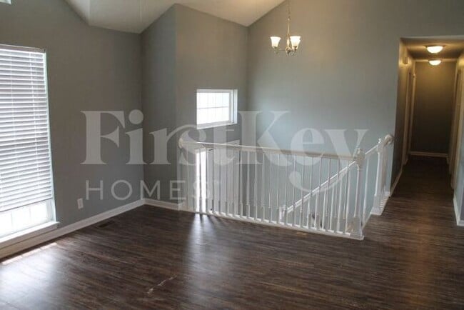 property at 1700 Briarwood Ln