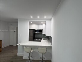 926 Michigan Ave in Miami Beach, FL - Building Photo