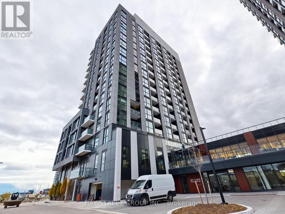 3071 Trafalgar Rd in Oakville, ON - Building Photo