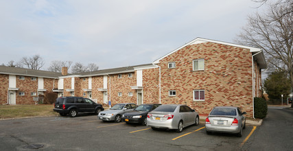 Rider Terrace Apartments in Patchogue, NY - Building Photo - Building Photo