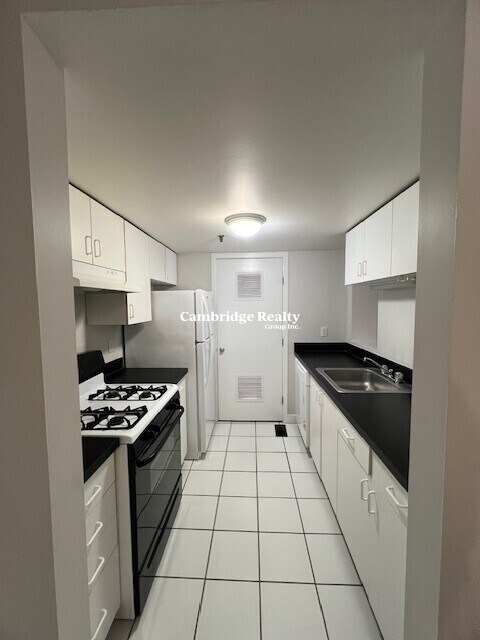 71 Fulkerson St in Cambridge, MA - Building Photo