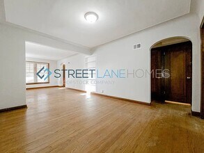 51 Jendale Ct in Jennings, MO - Building Photo - Building Photo