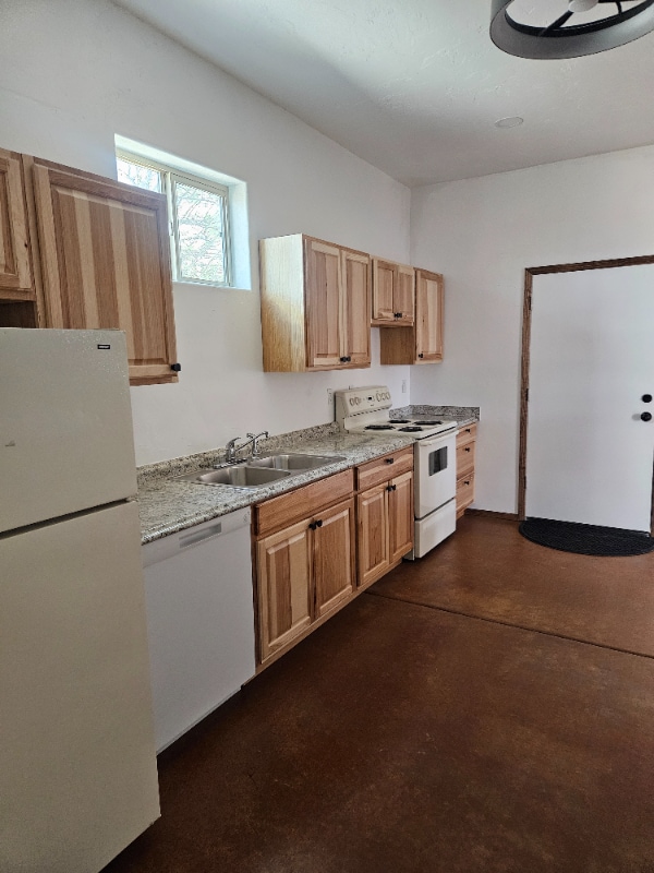 property at 3937 E Montecito St