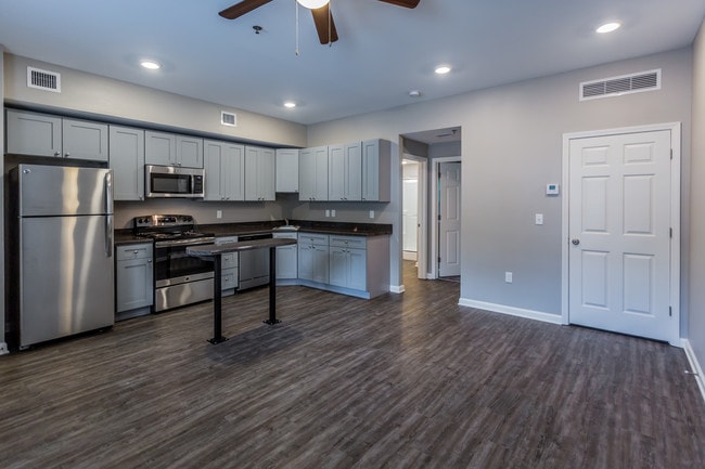 Georgetown Apartments in Little Rock, AR - Building Photo - Interior Photo
