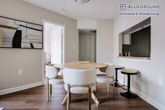 2140 L St NW in Washington, DC - Building Photo - Building Photo