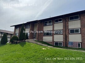 503 County H in Kewaskum, WI - Building Photo