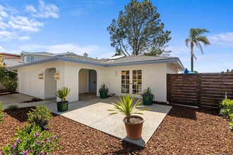 14186 Half Moon Bay Dr in Del Mar, CA - Building Photo - Building Photo