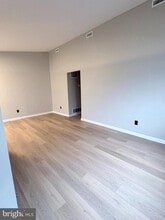 390 Aldeberan Dr in Washington Township, NJ - Building Photo - Building Photo