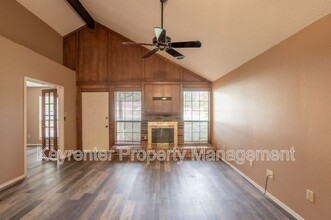 1101 W Los Angeles Cir in Broken Arrow, OK - Building Photo - Building Photo