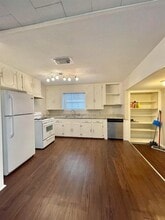 1502 W 7th St in Freeport, TX - Building Photo - Building Photo