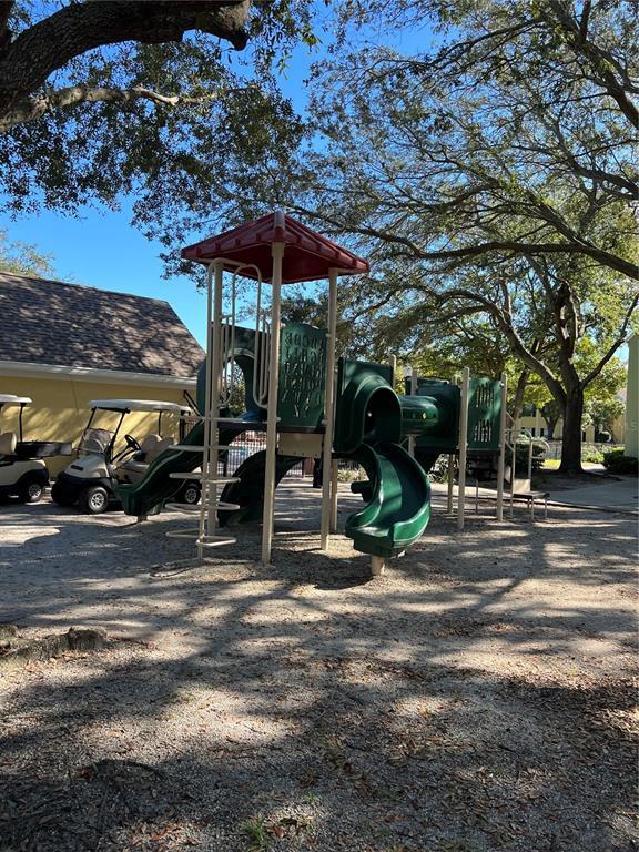 2035 Dixie Belle Dr in Orlando, FL - Building Photo - Building Photo