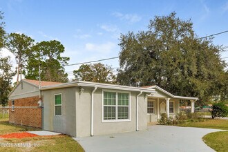 4235 Key Vega Ct in Jacksonville, FL - Building Photo - Building Photo