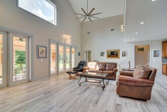 5100 28th Ave N in St. Petersburg, FL - Building Photo - Building Photo