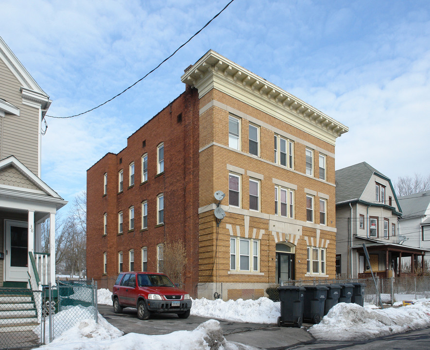 34-36 Pliny St in Hartford, CT - Building Photo