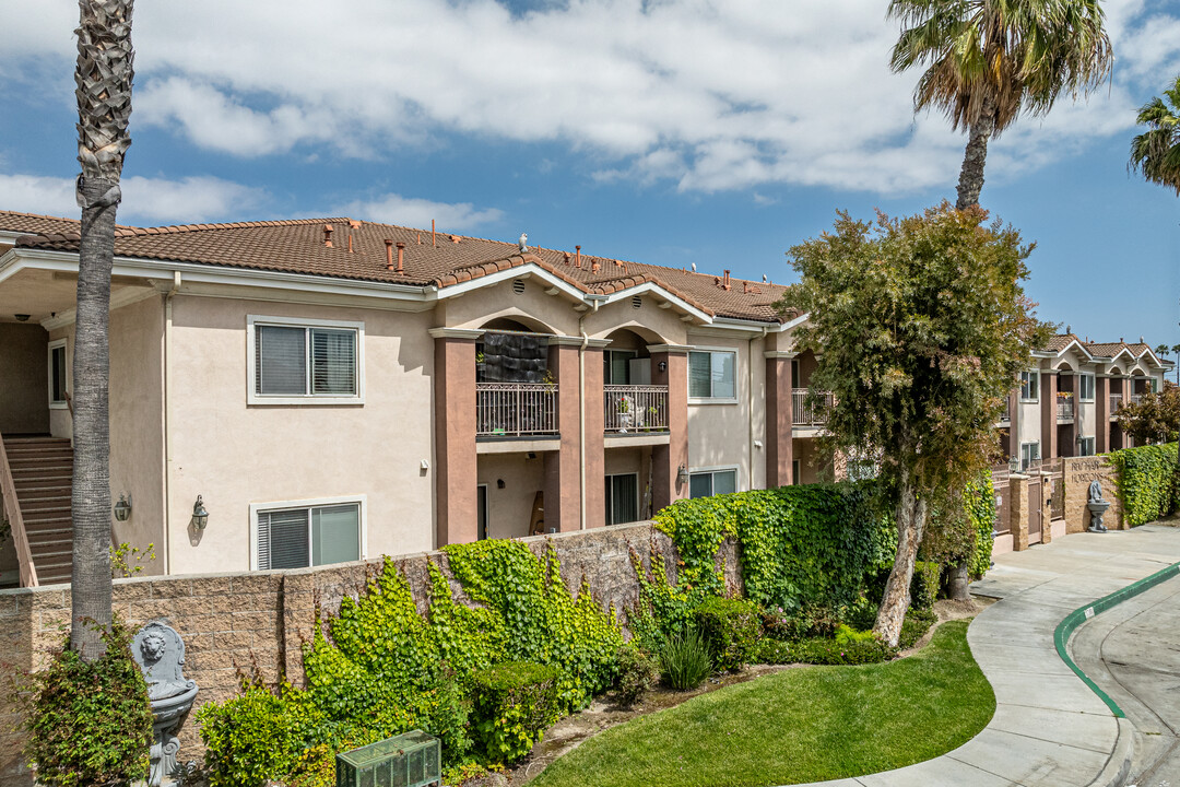 17888 Alburtis Ave in Artesia, CA - Building Photo