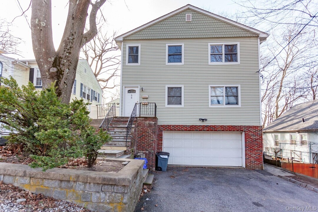 55 Holland Ave in Sleepy Hollow, NY - Building Photo