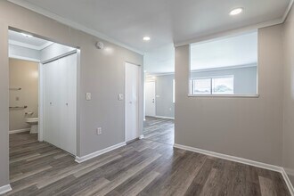 Highlander Heights in Howell, MI - Building Photo - Interior Photo