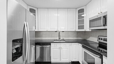 6509 Liberty Ave in North Bergen, NJ - Building Photo - Building Photo