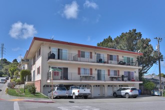 502 Richmond Dr in Millbrae, CA - Building Photo - Building Photo