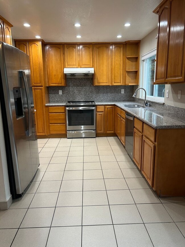 43295 Noria Ct in Fremont, CA - Building Photo - Building Photo