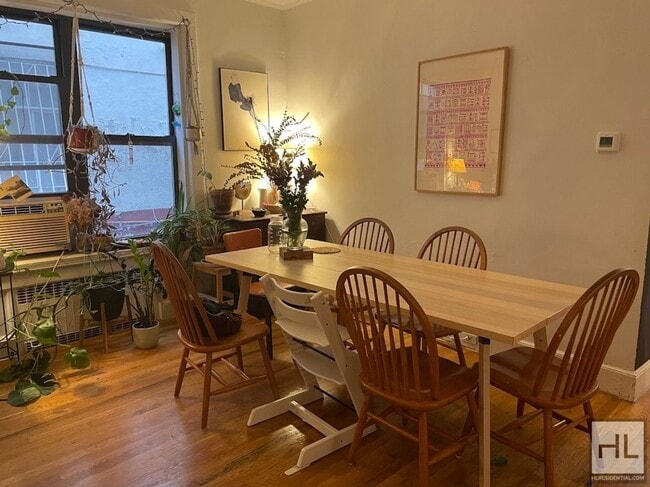 SULLIVAN PLACE / Renovated Full-Floor 1-Be