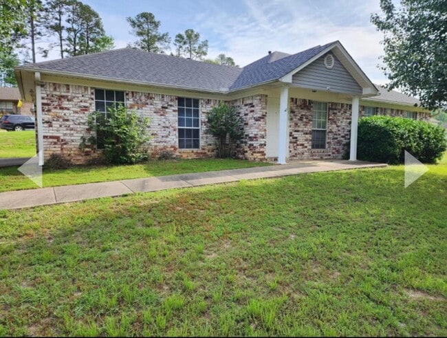 property at 1616 Overview Dr
