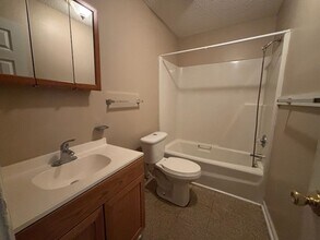 6404 Ezras Ct in Fayetteville, NC - Building Photo - Building Photo