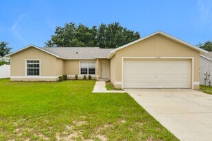12020 Woodglen Cir in Clermont, FL - Building Photo