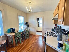 19 Turner St, Unit 2 in Boston, MA - Building Photo - Building Photo