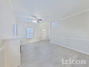 6250 Dumont Ln in Charlotte, NC - Building Photo - Building Photo