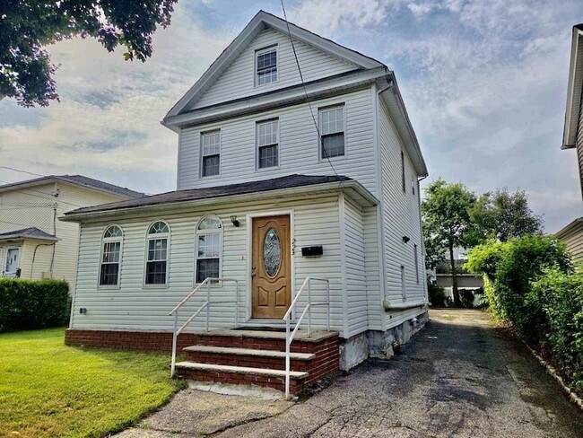 property at 223 Jackson Ave