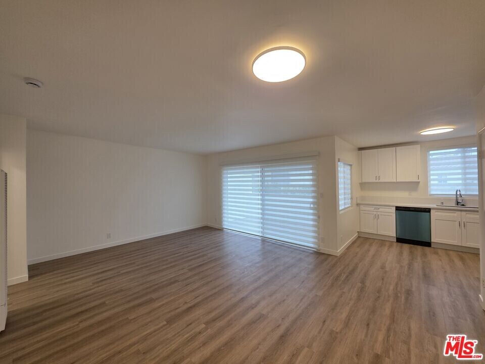 827 9th St in Santa Monica, CA - Building Photo