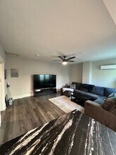 10 1/2 E Main St, Unit Apt C in Westerville, OH - Building Photo - Building Photo