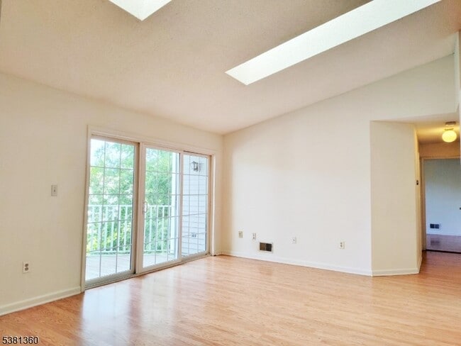property at 816 Breckenridge Dr