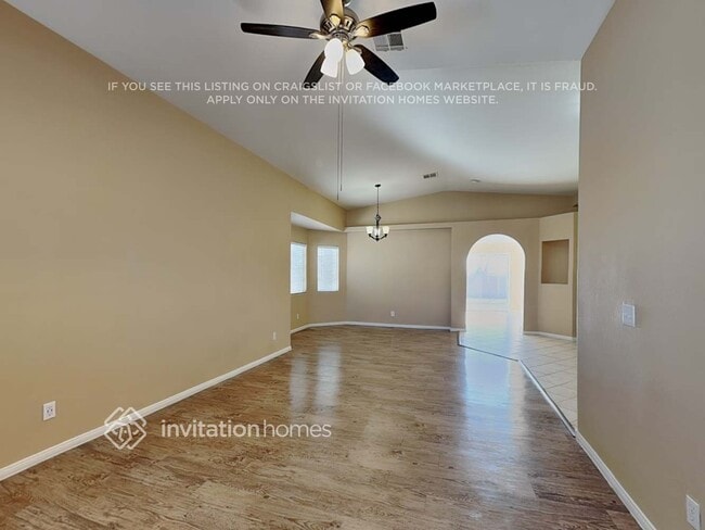 311 Mulberry Glen Dr in North Las Vegas, NV - Building Photo - Building Photo