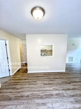 1641 Cranberry Hill Ln in Winston-Salem, NC - Foto de edificio - Building Photo