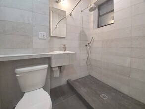 212 Lafayette St in New York, NY - Building Photo - Building Photo