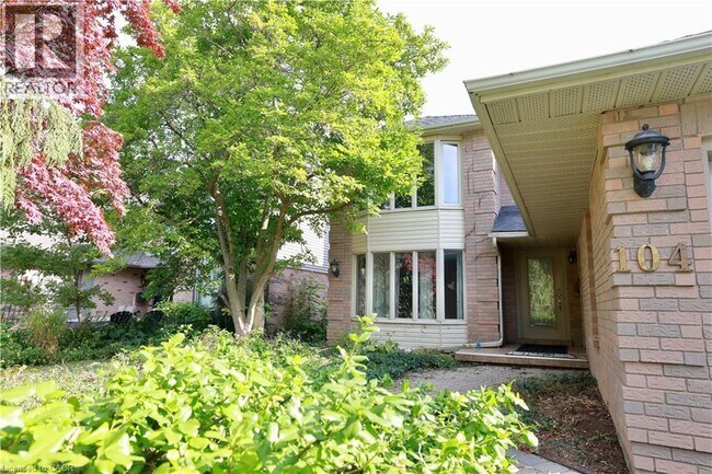 104 Woodbend Crescent in Waterloo, ON - Building Photo - Building Photo