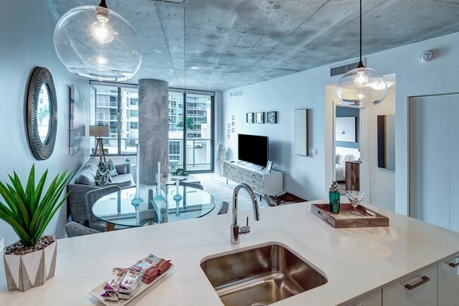 Midtown 5 in Miami, FL - Building Photo - Interior Photo
