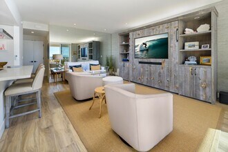 1355 Plaza Pacifica in Santa Barbara, CA - Building Photo - Building Photo