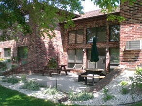 Regency House (55 & Older) in Manitowoc, WI - Foto de edificio - Floor Plan