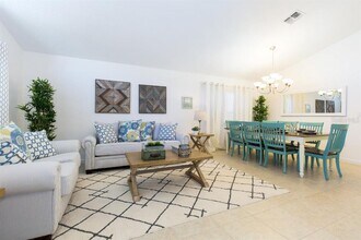 2622 Tranquility Way in Kissimmee, FL - Building Photo - Building Photo